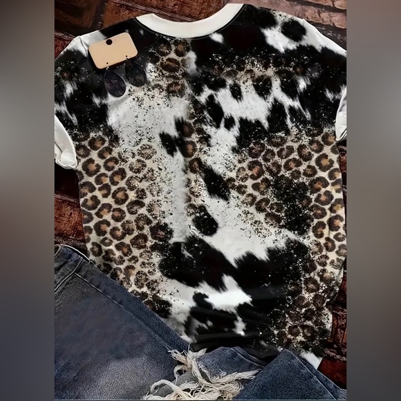 Womens Leopard Graphic Print Halloween Movie Killers Messy Bun Tee XXL - Picture 3 of 10